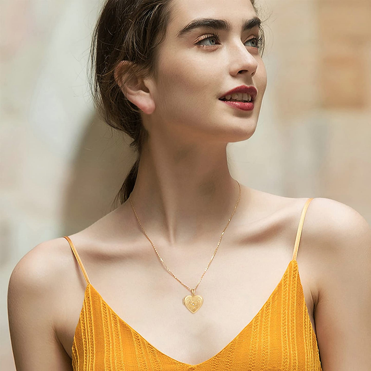 SOULMEET 18K Gold Plated Silver Starburst Diamond Cut Heart Shaped Locket Necklace That Holds 2 Picture, 18" (Locket only)