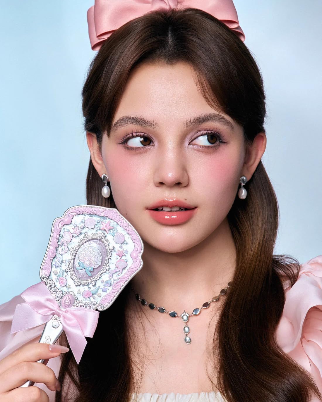 Flower Knows Shell’s Jewel 13-Piece Makeup Gift Box Set,Lip Gloss×2+Blush×1+ Eyeshadow Palette×1+Highlighter×3+Hand Mirror×1+Hair Clip×1+Mini Powder Puff×1+Blush Brush×1+Eyeshadow Brush×1+Gift Box×1